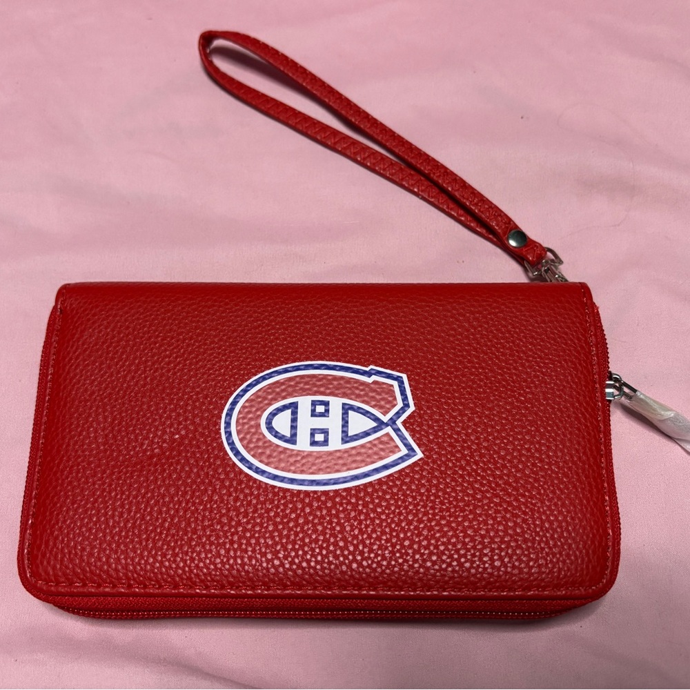 BNIB NHL MONTREAL CANADIENS WOMANS WRISTLET WALLET